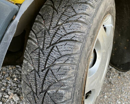 Жовтий Рено Кєнгу, об'ємом двигуна 1.9 л та пробігом 320 тис. км за 3300 $, фото 10 на Automoto.ua