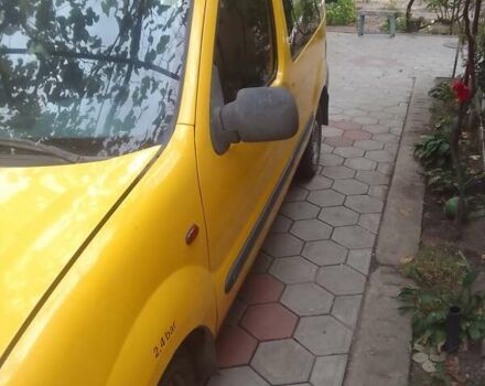 Желтый Рено Кенгу, объемом двигателя 1.87 л и пробегом 340 тыс. км за 3000 $, фото 1 на Automoto.ua