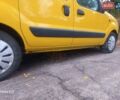 Желтый Рено Кенгу, объемом двигателя 1.9 л и пробегом 222 тыс. км за 3600 $, фото 2 на Automoto.ua