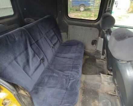 Желтый Рено Кенгу, объемом двигателя 1.9 л и пробегом 290 тыс. км за 3000 $, фото 1 на Automoto.ua