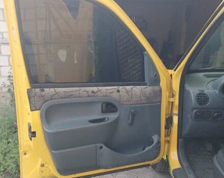 Желтый Рено Кенгу, объемом двигателя 1.9 л и пробегом 271 тыс. км за 3100 $, фото 13 на Automoto.ua