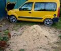 Желтый Рено Кенгу, объемом двигателя 1.9 л и пробегом 300 тыс. км за 3700 $, фото 6 на Automoto.ua