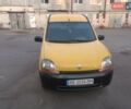 Желтый Рено Кенгу, объемом двигателя 1.87 л и пробегом 263 тыс. км за 2600 $, фото 1 на Automoto.ua