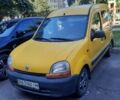 Желтый Рено Кенгу, объемом двигателя 1.9 л и пробегом 300 тыс. км за 2000 $, фото 1 на Automoto.ua