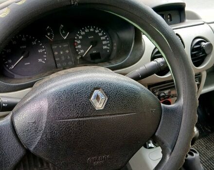 Желтый Рено Кенгу, объемом двигателя 1.9 л и пробегом 300 тыс. км за 3700 $, фото 4 на Automoto.ua