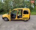 Желтый Рено Кенгу, объемом двигателя 1.9 л и пробегом 235 тыс. км за 3000 $, фото 1 на Automoto.ua
