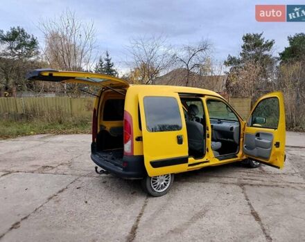 Желтый Рено Кенгу, объемом двигателя 1.9 л и пробегом 167 тыс. км за 3000 $, фото 10 на Automoto.ua
