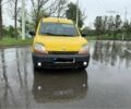 Желтый Рено Кенгу, объемом двигателя 10 л и пробегом 240 тыс. км за 2416 $, фото 2 на Automoto.ua