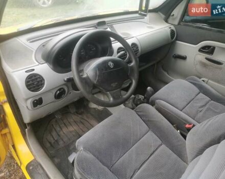 Желтый Рено Кенгу, объемом двигателя 1.87 л и пробегом 250 тыс. км за 2200 $, фото 4 на Automoto.ua