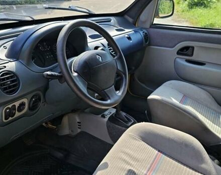 Желтый Рено Кенгу, объемом двигателя 1.39 л и пробегом 230 тыс. км за 1850 $, фото 12 на Automoto.ua