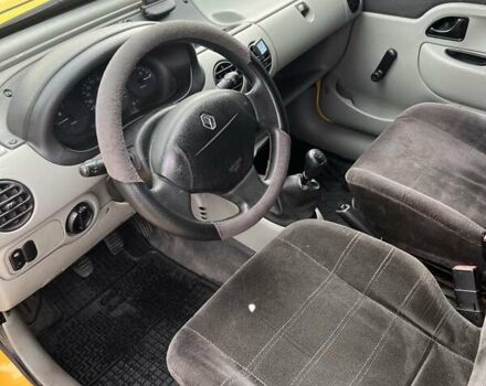 Жовтий Рено Кєнгу, об'ємом двигуна 1.9 л та пробігом 220 тис. км за 2499 $, фото 8 на Automoto.ua