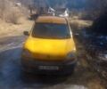 Желтый Рено Кенгу, объемом двигателя 1.9 л и пробегом 360 тыс. км за 2000 $, фото 1 на Automoto.ua