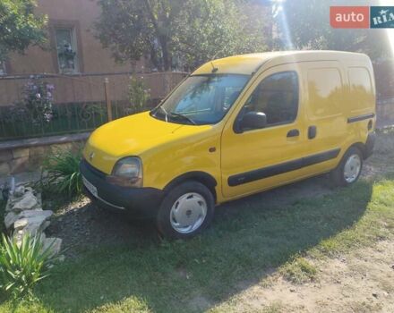 Желтый Рено Кенгу, объемом двигателя 1.5 л и пробегом 237 тыс. км за 1899 $, фото 2 на Automoto.ua