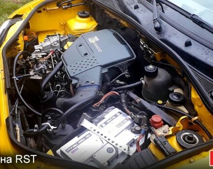 Желтый Рено Кенгу, объемом двигателя 1.9 л и пробегом 258 тыс. км за 3300 $, фото 7 на Automoto.ua