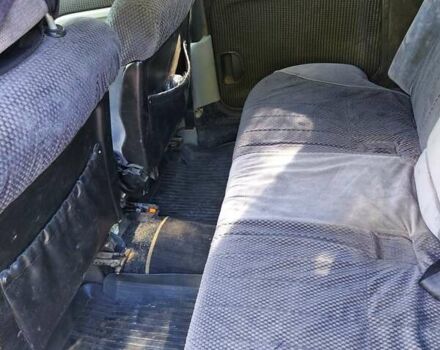 Желтый Рено Кенгу, объемом двигателя 1.46 л и пробегом 225 тыс. км за 3300 $, фото 5 на Automoto.ua