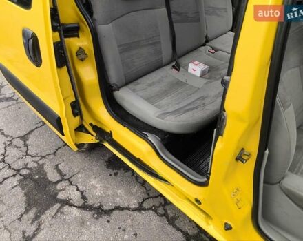 Жовтий Рено Кєнгу, об'ємом двигуна 1.46 л та пробігом 230 тис. км за 4000 $, фото 17 на Automoto.ua
