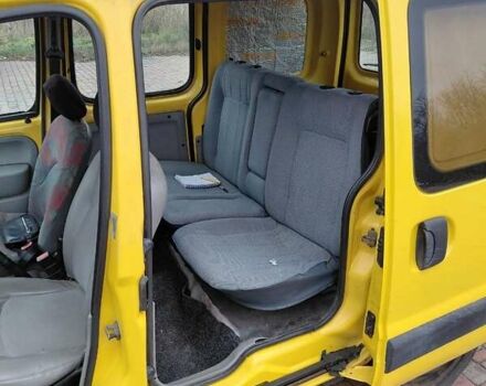 Желтый Рено Кенгу, объемом двигателя 1.46 л и пробегом 240 тыс. км за 3650 $, фото 3 на Automoto.ua