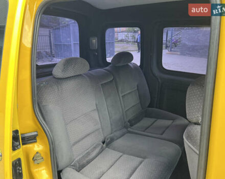 Желтый Рено Кенгу, объемом двигателя 1.46 л и пробегом 218 тыс. км за 3350 $, фото 21 на Automoto.ua