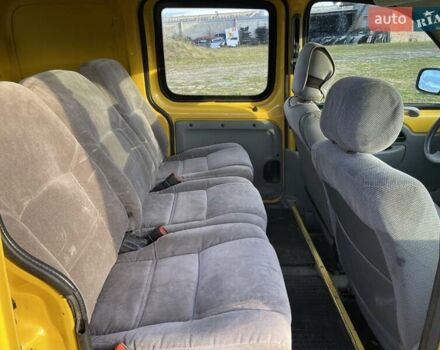 Желтый Рено Кенгу, объемом двигателя 1.46 л и пробегом 486 тыс. км за 2650 $, фото 13 на Automoto.ua