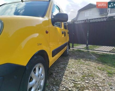 Желтый Рено Кенгу, объемом двигателя 1.5 л и пробегом 220 тыс. км за 3899 $, фото 3 на Automoto.ua