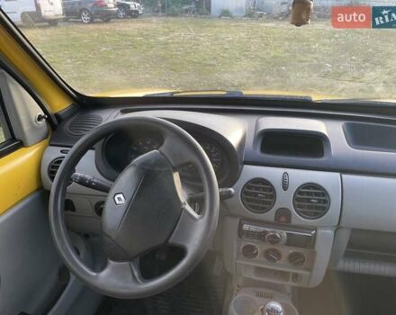 Желтый Рено Кенгу, объемом двигателя 1.46 л и пробегом 486 тыс. км за 2650 $, фото 11 на Automoto.ua