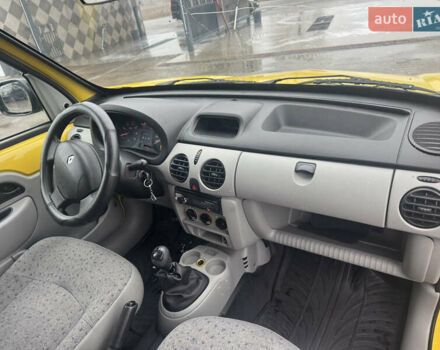 Желтый Рено Кенгу, объемом двигателя 1.46 л и пробегом 244 тыс. км за 2950 $, фото 2 на Automoto.ua