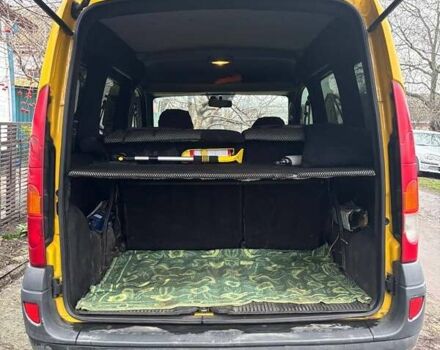 Желтый Рено Кенгу, объемом двигателя 1.46 л и пробегом 136 тыс. км за 3600 $, фото 5 на Automoto.ua