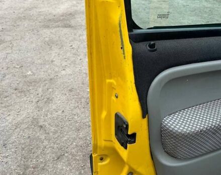 Желтый Рено Кенгу, объемом двигателя 1.46 л и пробегом 200 тыс. км за 3600 $, фото 7 на Automoto.ua