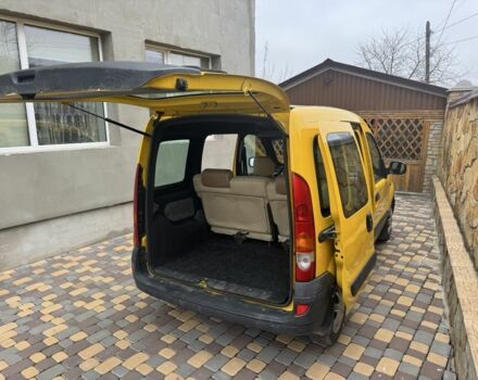Желтый Рено Кенгу, объемом двигателя 1.5 л и пробегом 300 тыс. км за 4500 $, фото 12 на Automoto.ua