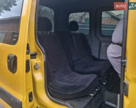 Желтый Рено Кенгу, объемом двигателя 1.46 л и пробегом 227 тыс. км за 2999 $, фото 12 на Automoto.ua