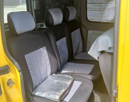 Желтый Рено Кенгу, объемом двигателя 1.5 л и пробегом 300 тыс. км за 3257 $, фото 7 на Automoto.ua