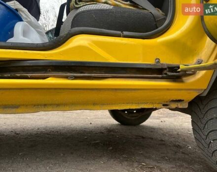 Желтый Рено Кенгу, объемом двигателя 1.46 л и пробегом 200 тыс. км за 3600 $, фото 8 на Automoto.ua