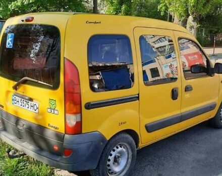 Желтый Рено Кенгу, объемом двигателя 1.5 л и пробегом 329 тыс. км за 3600 $, фото 5 на Automoto.ua