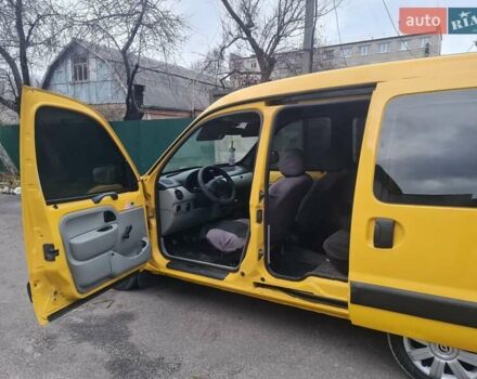 Желтый Рено Кенгу, объемом двигателя 1.46 л и пробегом 227 тыс. км за 2999 $, фото 7 на Automoto.ua