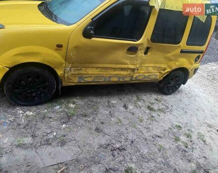 Желтый Рено Кенгу, объемом двигателя 1.46 л и пробегом 111 тыс. км за 2400 $, фото 1 на Automoto.ua