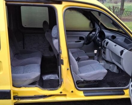 Желтый Рено Кенгу, объемом двигателя 1.5 л и пробегом 210 тыс. км за 3300 $, фото 12 на Automoto.ua