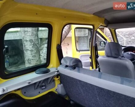 Желтый Рено Кенгу, объемом двигателя 1.4 л и пробегом 290 тыс. км за 3500 $, фото 37 на Automoto.ua