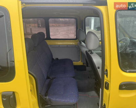 Желтый Рено Кенгу, объемом двигателя 1.46 л и пробегом 244 тыс. км за 2950 $, фото 5 на Automoto.ua