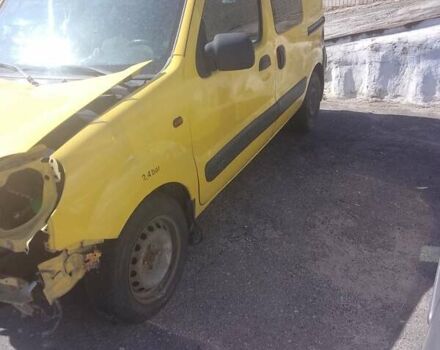 Желтый Рено Кенгу, объемом двигателя 1.5 л и пробегом 260 тыс. км за 1111 $, фото 6 на Automoto.ua