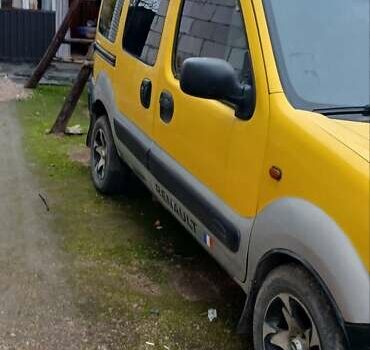 Желтый Рено Кенгу, объемом двигателя 1.5 л и пробегом 300 тыс. км за 2200 $, фото 2 на Automoto.ua