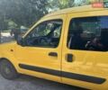 Желтый Рено Кенгу, объемом двигателя 1.46 л и пробегом 299 тыс. км за 3200 $, фото 10 на Automoto.ua