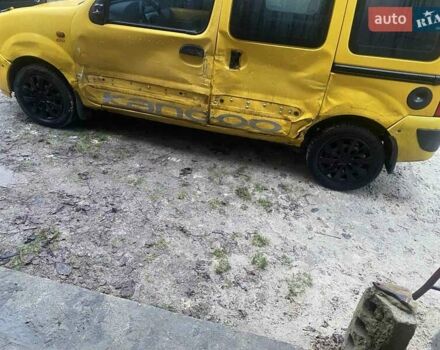 Желтый Рено Кенгу, объемом двигателя 1.46 л и пробегом 111 тыс. км за 2400 $, фото 2 на Automoto.ua