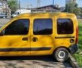 Желтый Рено Кенгу, объемом двигателя 1.5 л и пробегом 329 тыс. км за 3600 $, фото 2 на Automoto.ua