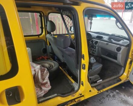 Жовтий Рено Кєнгу, об'ємом двигуна 1.4 л та пробігом 250 тис. км за 2373 $, фото 5 на Automoto.ua