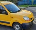 Желтый Рено Кенгу, объемом двигателя 1.5 л и пробегом 329 тыс. км за 3600 $, фото 1 на Automoto.ua