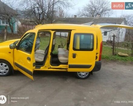 Желтый Рено Кенгу, объемом двигателя 1.5 л и пробегом 225 тыс. км за 3650 $, фото 4 на Automoto.ua