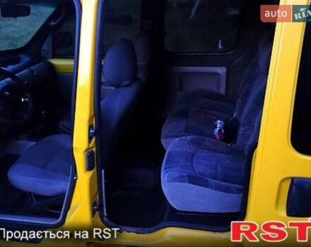 Желтый Рено Кенгу, объемом двигателя 1.46 л и пробегом 100 тыс. км за 3300 $, фото 2 на Automoto.ua