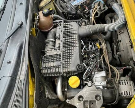 Желтый Рено Кенгу, объемом двигателя 1.46 л и пробегом 200 тыс. км за 3600 $, фото 2 на Automoto.ua