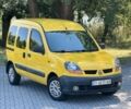 Желтый Рено Кенгу, объемом двигателя 1.5 л и пробегом 305 тыс. км за 4250 $, фото 2 на Automoto.ua