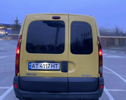 Желтый Рено Кенгу, объемом двигателя 1.5 л и пробегом 300 тыс. км за 4000 $, фото 4 на Automoto.ua